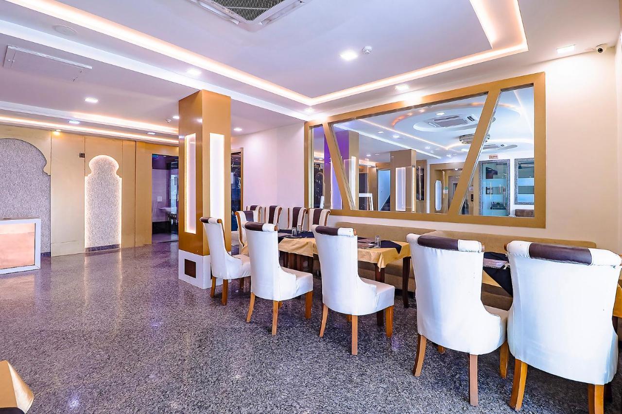 Fabhotel Swess Grand Agra  Esterno foto