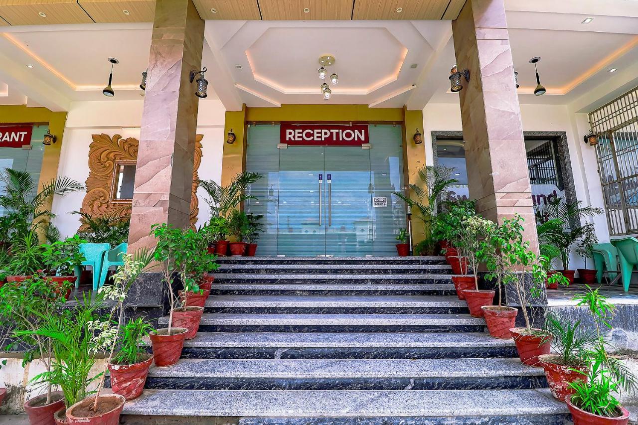 Fabhotel Swess Grand Agra  Esterno foto