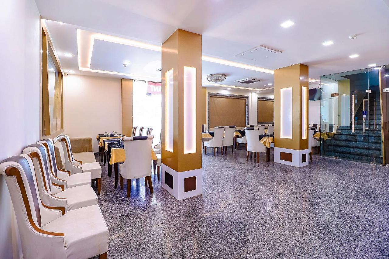 Fabhotel Swess Grand Agra  Esterno foto