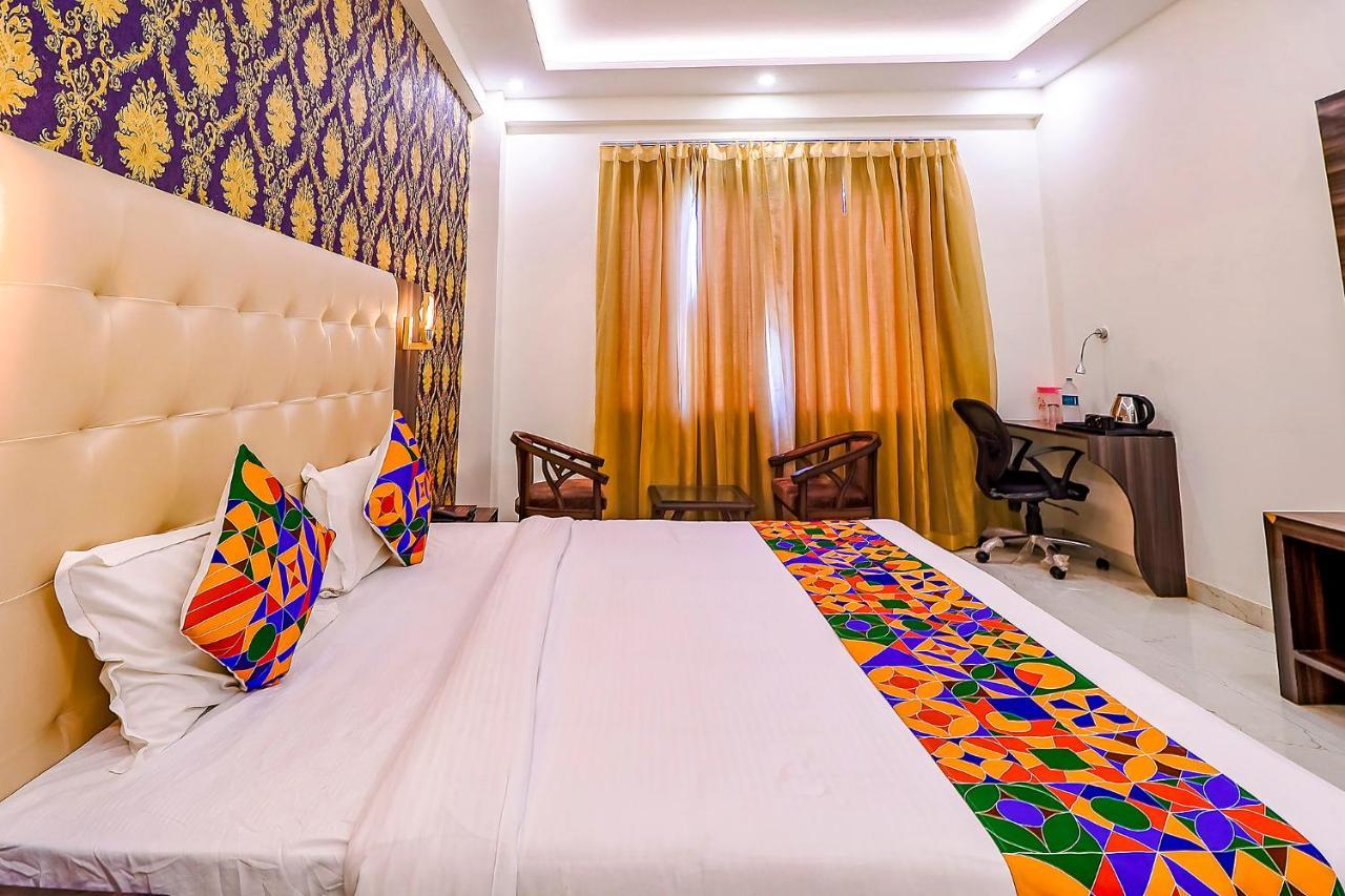 Fabhotel Swess Grand Agra  Esterno foto